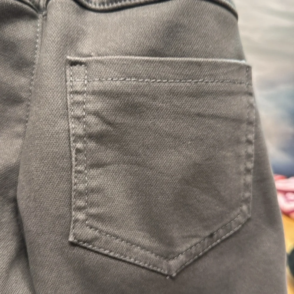 TODDLER TEDDY BEAR PANTS IN GRAY 2T. NWOT